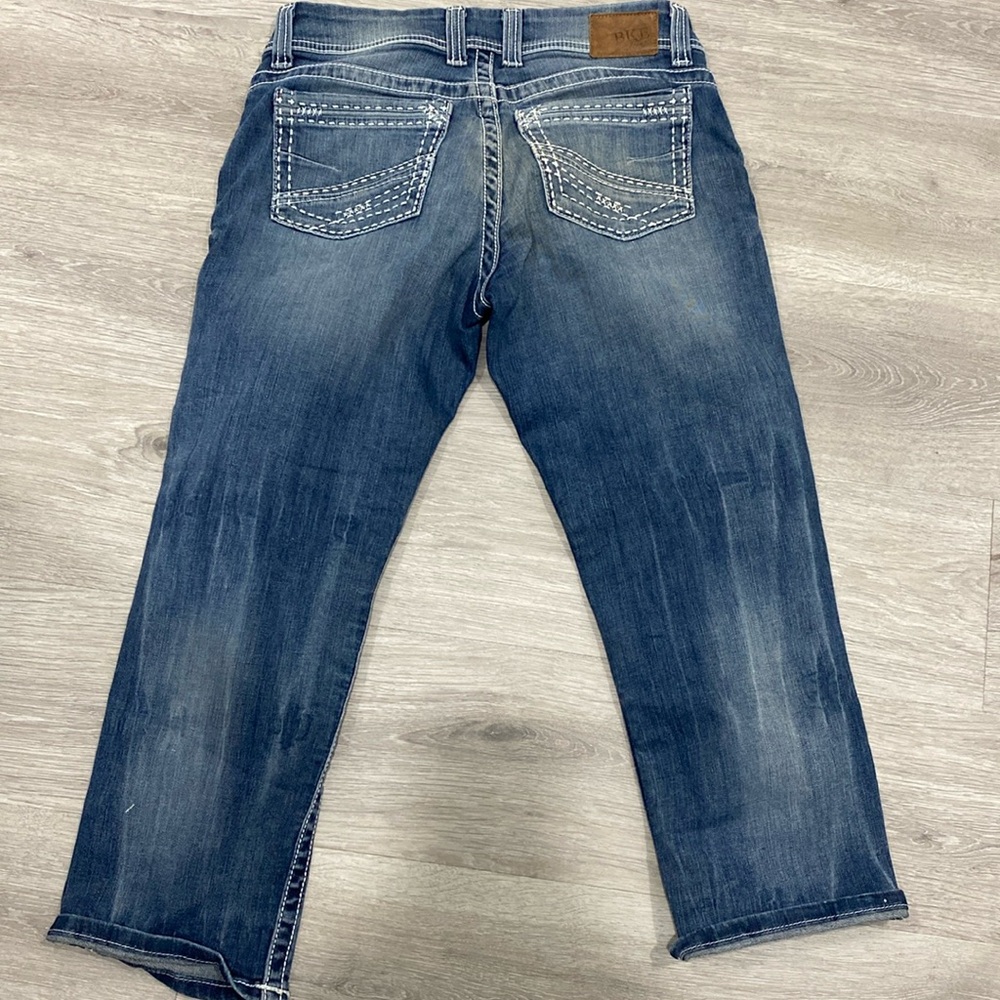 BKE Payton denim crop size 28! 95% cotton